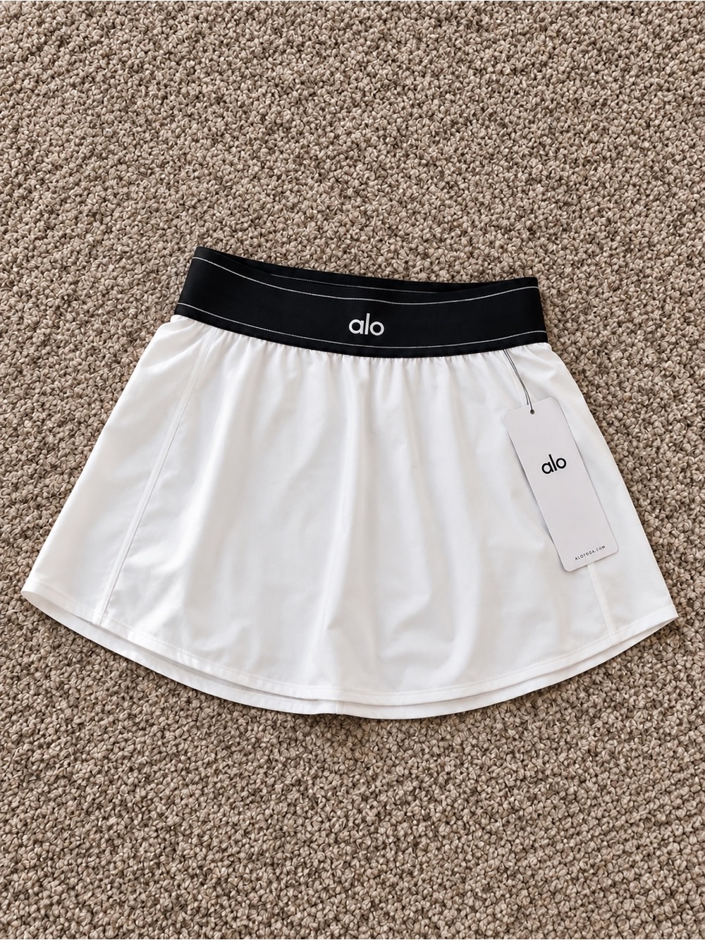 ALO Yoga White Mini Skirt with Black Logo Waistband